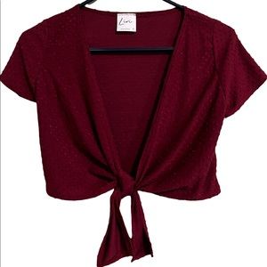 Livi tie front top